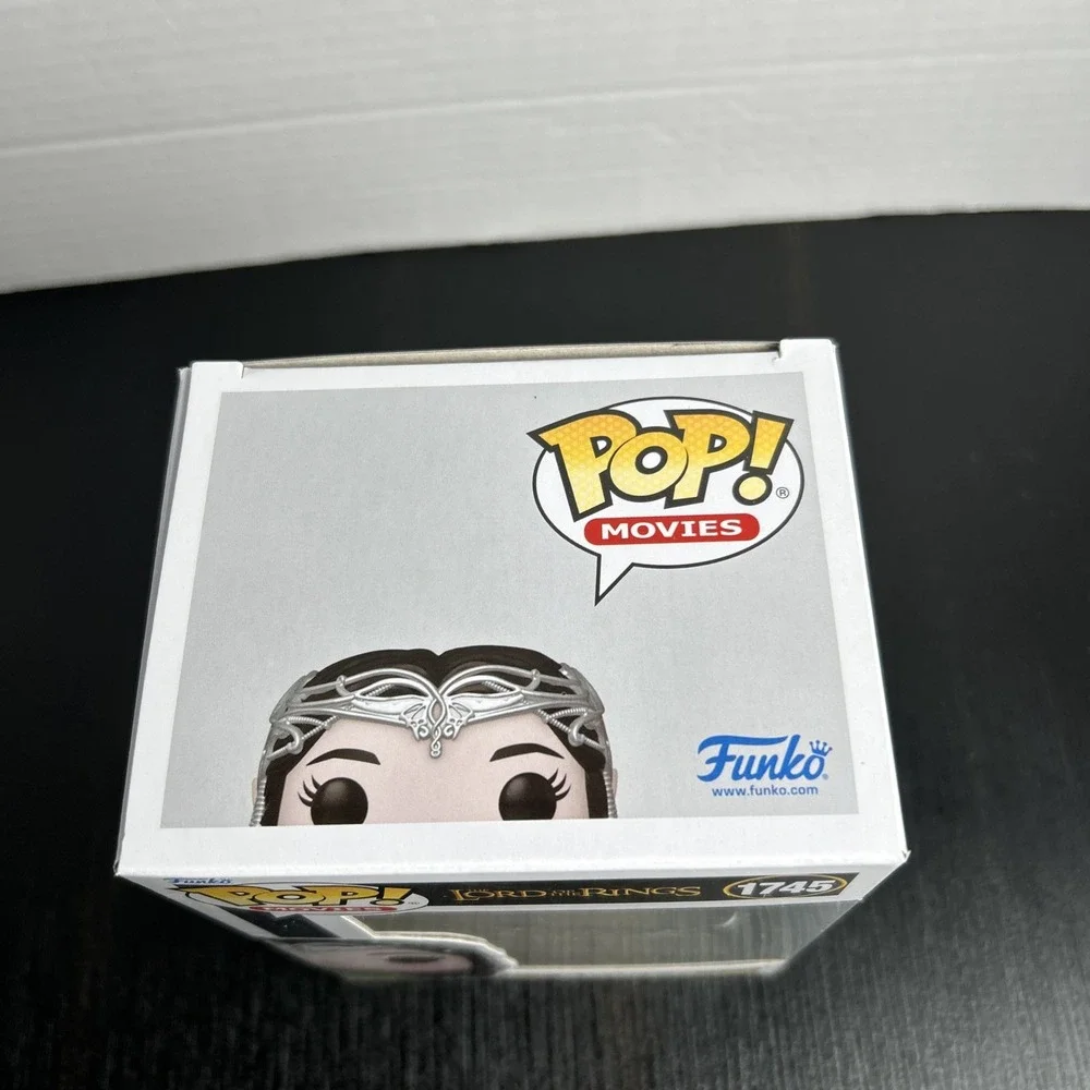 Funko Pop! The Lord of the Rings Arwen Coronation Funko Pop! Vinyl Figure #1745 - Picture 2 of 6